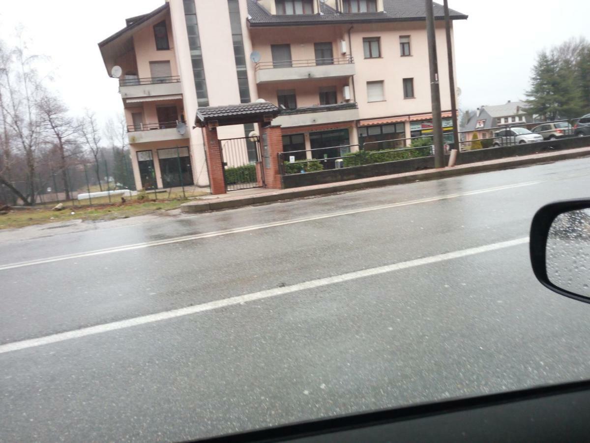Appartamenti Bezar-One Victory Grandate Buitenkant foto